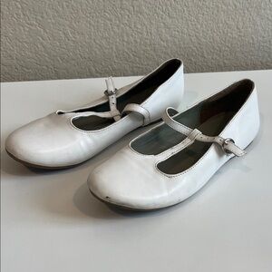 Pazitos Classic White Strap Dress Shoes